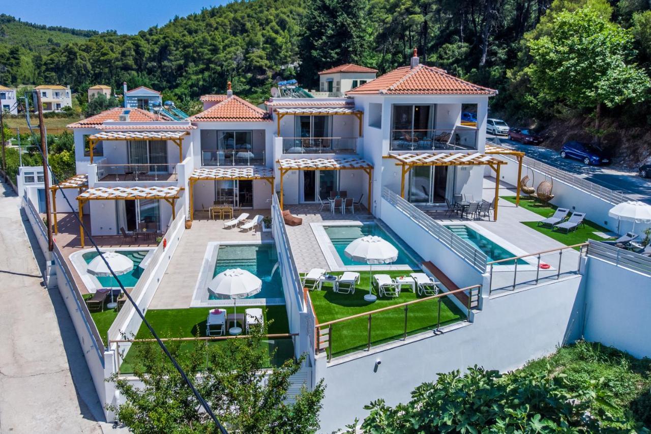 Luxury Villa *